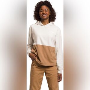 The North Face Pali Pile Fleece Hoodie In White Almond Butter